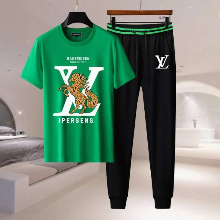 Picture of LV Shirt Pant Suits _SKULVM-4XL11Ln7023391
